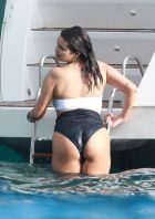 Аня, 8 988 985-56-00